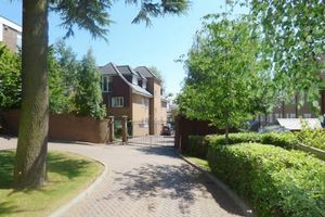 Photo 1- click for photo gallery